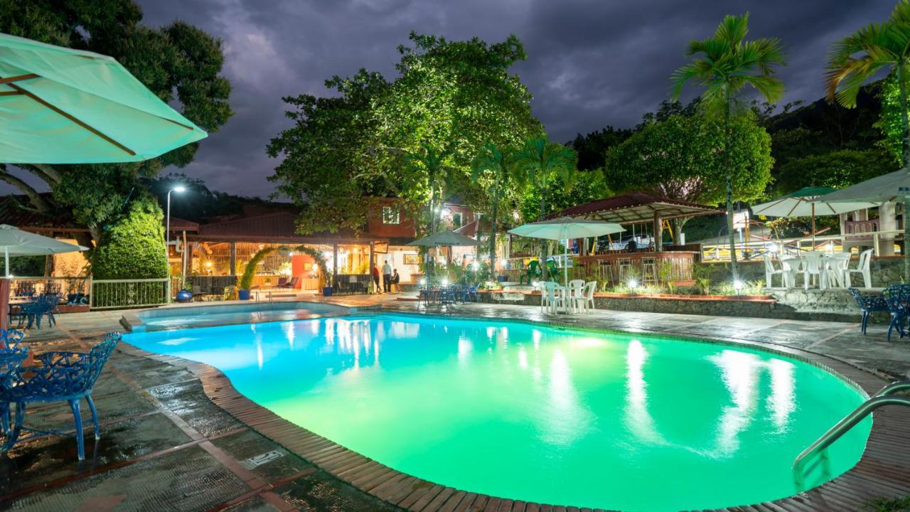 Jarabacoa River Club & Resort Exterior foto